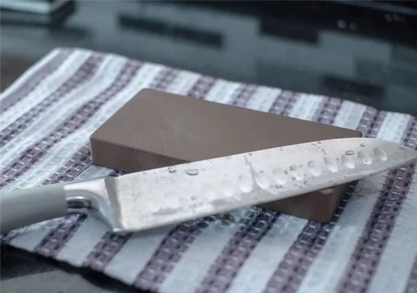 Как пользоваться точилкой для ножей 5