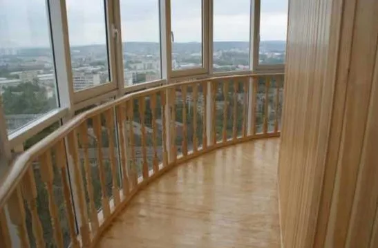 Какой цвет рам лучше для панорамного балкона 3