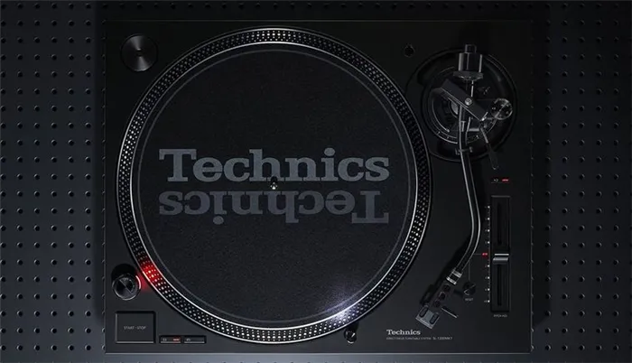 Проигрыватель винила Technics SL-1200MK7