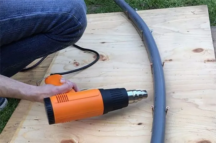 Как выпрямить пнд трубу из бухты 3